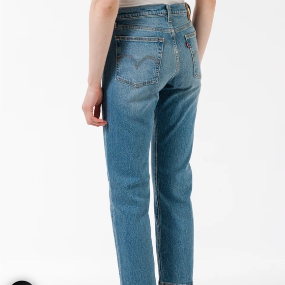 Levi’s wedgie straight fit jeans size 28 - Picture 5 of 5